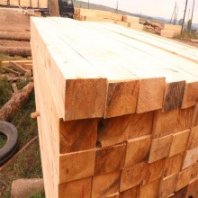 重慶建筑木方廠家 樟子松、白松口料木方條 多種規(guī)格可做